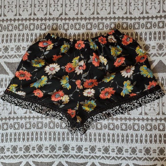 Xhilaration 2-piece Floral Set - Picture 3 of 7